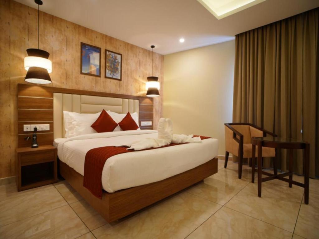 Hotel Delight Мумбаи Экстерьер фото